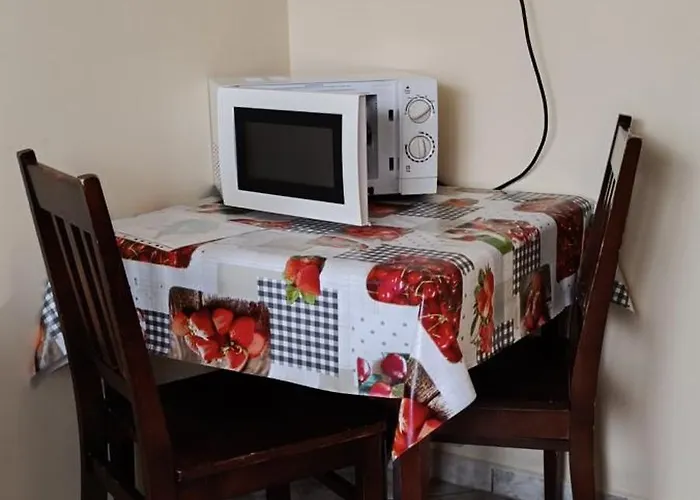 Latarnik 招待所 辛安诺泽蒂